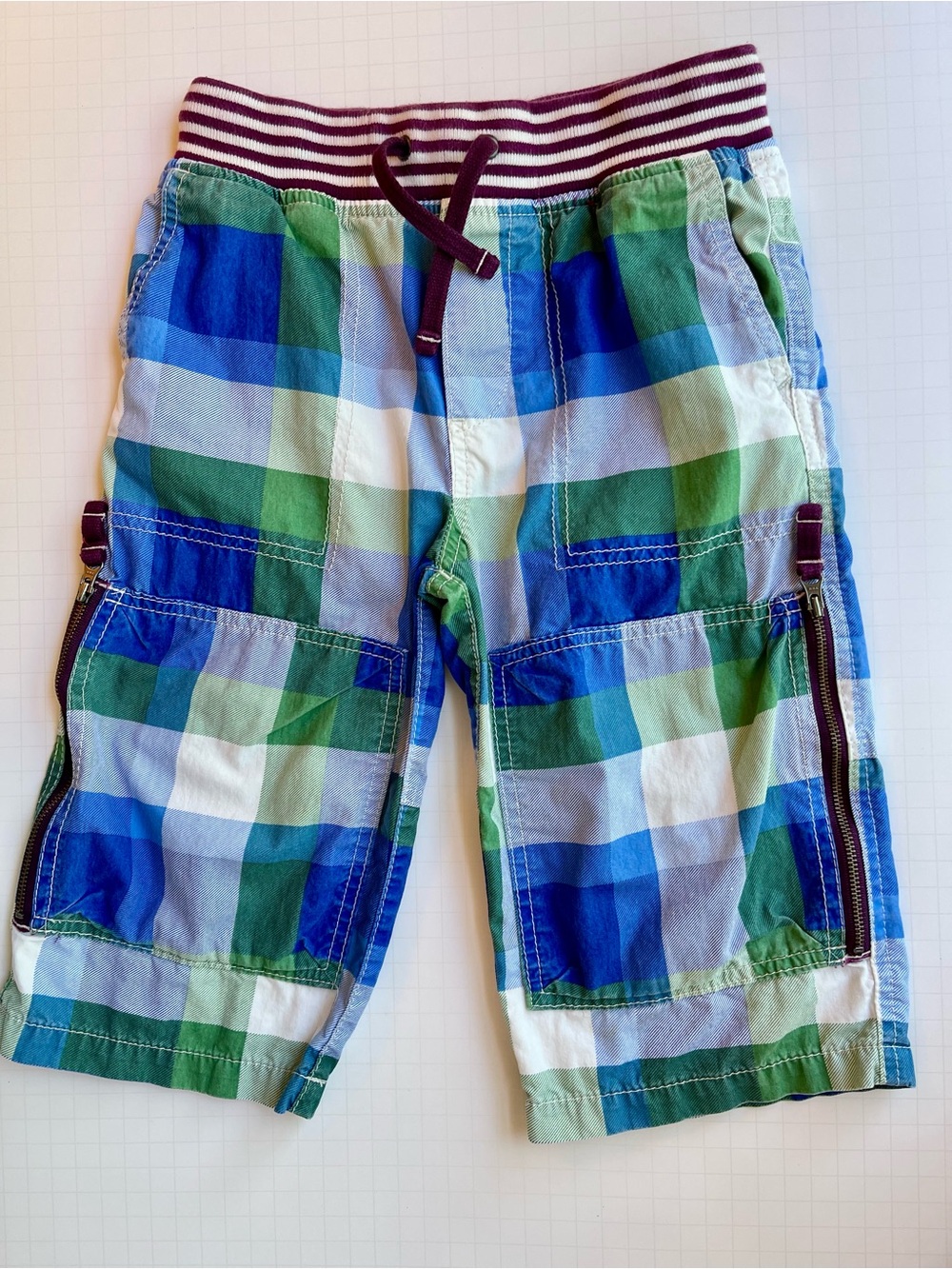 Mini Boden Boys 8Y Plaid Cargo Shorts in Blue & Green